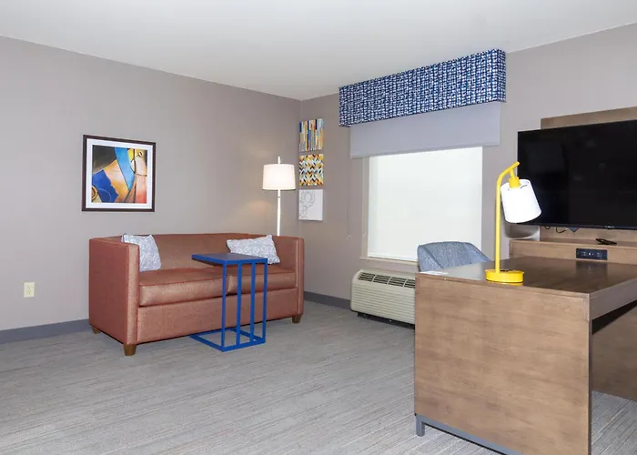 Hotel Hampton 3*