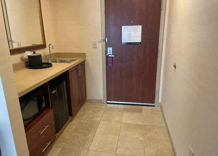 Hotel Hampton 3*