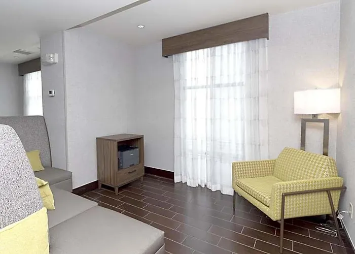 Hotel Hampton