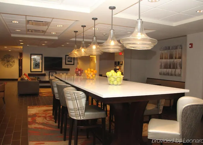 Hampton Hotel