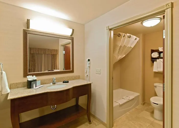 Hampton Hotel 3*